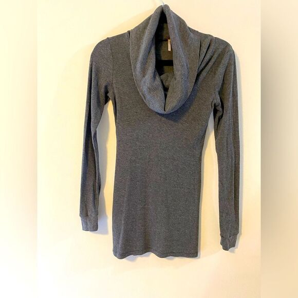 Poof! Dresses & Skirts - Lightweight, Gray Long Sleeve/Cowl Neck Dress, Size M, In Great Condition